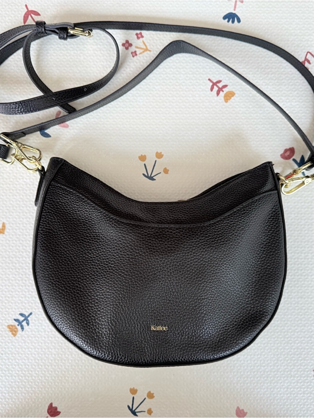 Kattee Black Pebbled Leather Shoulder Bag